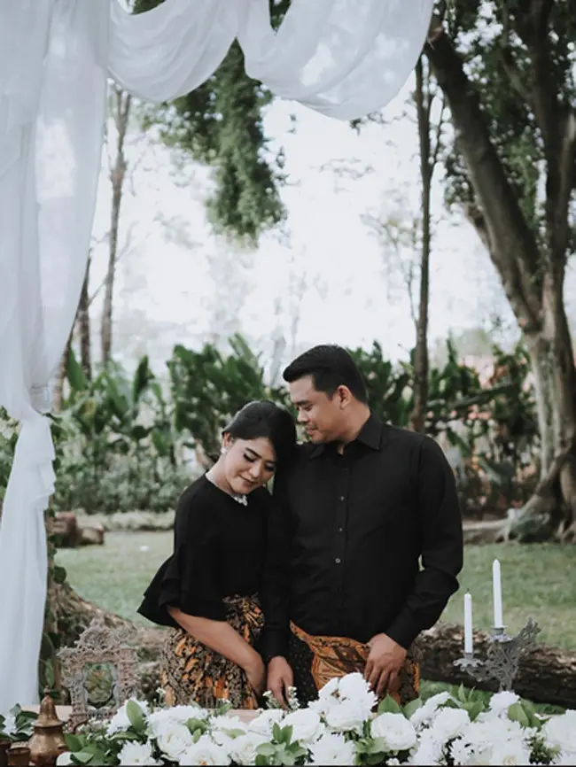 Beberapa foto prewedding di unggah Kahiyang Ayu dalam akun Instagram pada Selasa (17/10/2017). Putri Presiden Joko Widodo itu akan menikah dengan Bobby Nasution pada 8 November mendatang. (Instagram/garyevan)