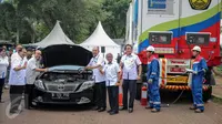 PT Pertamina (Persero) meresmikan pengoperasian Mobile Refueling Unit (MRU) atau Stasiun Pengisian Bahan Bakar Gas (SPBG) yang dapat berpindah tempat dari satu lokasi ke lokasi lain di Lapangan Banteng, Jakarta, Senin (16/11). (Liputan6.com/Faizal Fanani)