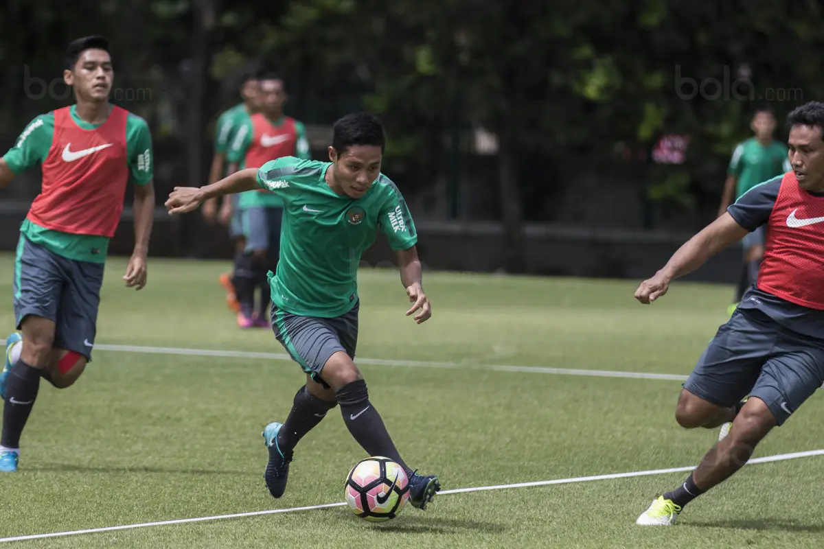Evan Dimas