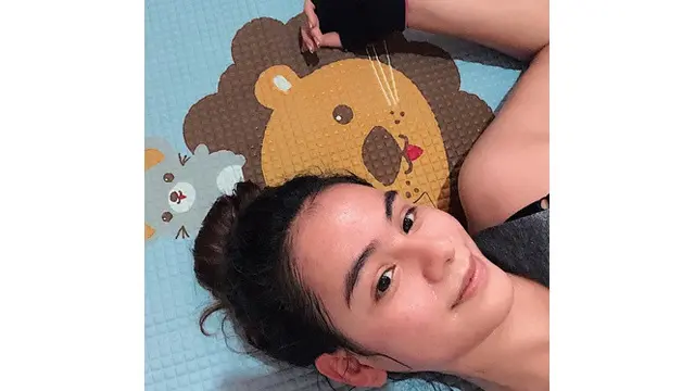 5 Pesona Sahila Hisyam Tanpa Makeup, Tetap Cantik Menawan