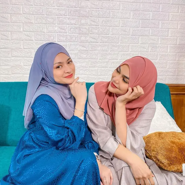 Disebut Kembar, Ini 6 Potret Kebersamaan Nathalie Holscher dan DJ Katty Butterfly