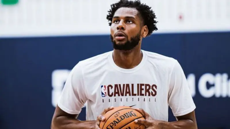 Marques Bolden