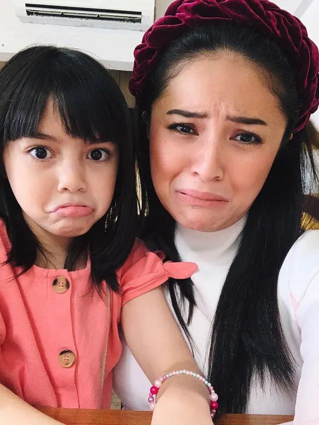 7 Potret Manis Sienna Ameerah, Putri Marshanda yang Bikin Netizen Terpesona