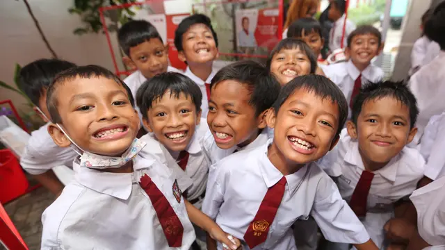 Mengedukasi Masyarakat Sikat Gigi Dua Kali Sehari