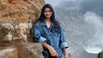 Pemilik nama lengkap Safira Ratu Sofya ini memang lebih sering tampil simpel dan casual. Salah satunya dengan gayanya memakai denim sebagai outer. (Liputan6.com/IG/@ratusfy_)