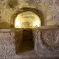 Menapak tilas Gua Ashabul Kahfi di Yordania tak kalah menarik dengan mengunjungi tempat bersejarah lainnya. (Doc: Aria Sankhyaadi)