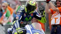 Valentino Rossi Juarai Balapan Sengit MotoGP Belanda