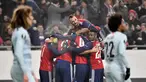 Pemain Vidi FC merayakan gol ke gawang Chelsea pada laga Liga Europa di Stadion Groupama, Hungaria, Kamis (13/12). Kedua tim bermain imbang 2-2. (AP/Tibor Illyes)