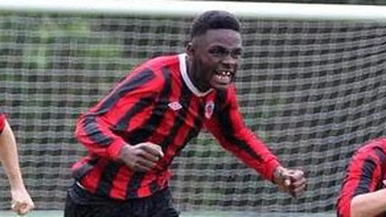 Izzy Dezu