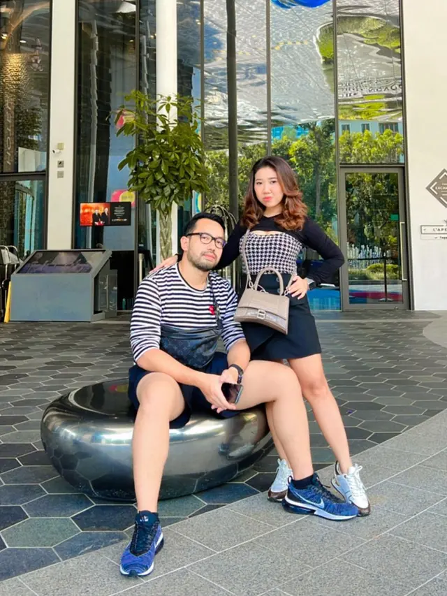 Kiky Saputri Liburan di Singapura