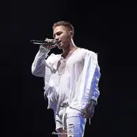 Saat ini Taeyang BigBang vakum dari dunia hiburan lantaran harus menjalani tugas wajib militer kurang lebih 2 tahun. Meskipun baru wamil, akan tetapi para penggemar sudah rindu dengannya. (Foto: instagram.com/__youngbae__)
