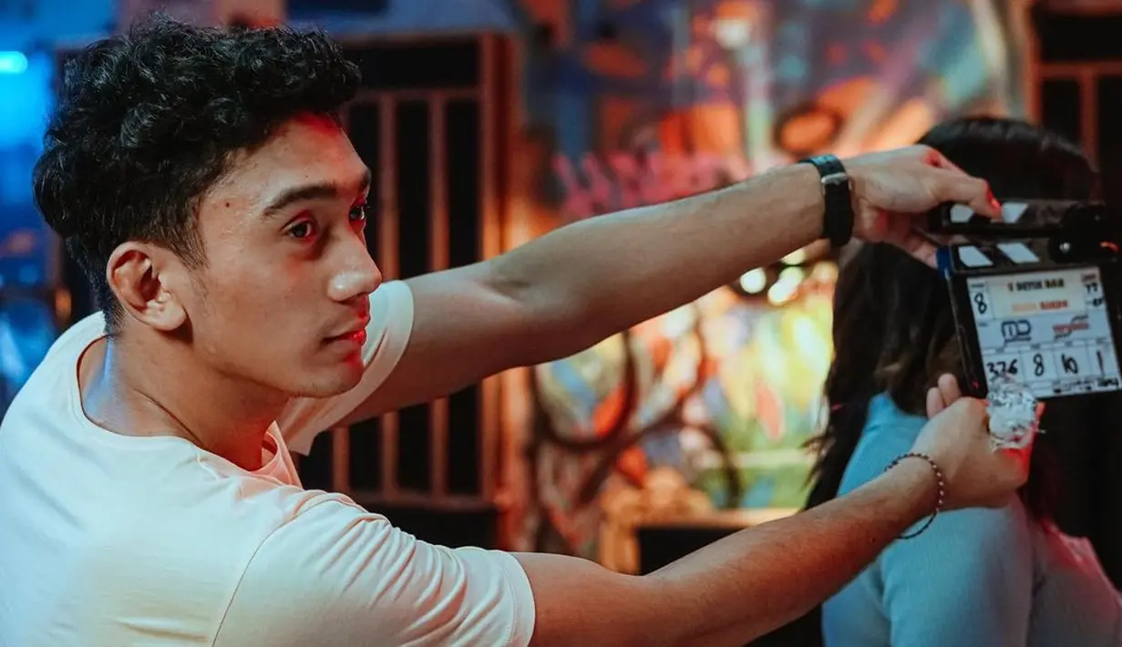 Dunia akting pun sudah dijelajahi oleh Daffa. Pemilik nama Mohammad Daffa Wardhana ini dipercaya bermain di beberapa series dengan artis papan atas Indonesia. (FOTO: instagram.com/daffawardhana/)