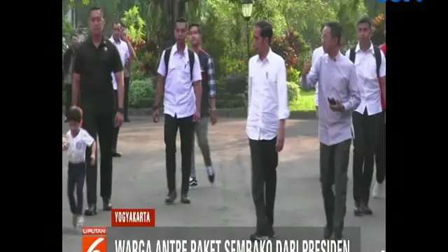 Jokowi Bagikan 3 Ribu Sembako Gratis di Yogyakarta