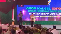 Wakil Presiden Ma'ruf Amin meresmikan pembukaan acara One Pesantren One Product (OPOP) Kalimantan Selatan Expo 2022 di Lapangan Dr Murjani, Banjarbaru, Kalimantan Selatan. (Dok. Liputan6.com/Nanda Perdana Putra)