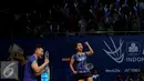 Ganda campuran Indonesia, Riky Widianto dan Richi Puspita Dili bersorak usai memastikan kemenangan atas Lee Chun Hei/Chau Hoi Wah (Hongkong) di BCA Indonesia Open, Jakarta, (31/5). Riky/Richi unggul 21-13, 14-21, 21-18. (Liputan6.com/Helmi Fithriansyah)
