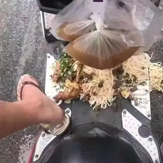 6 Momen Apes Makanan Tumpah Sebelum Dipindah ke Wadah Ini Bikin Elus Dada