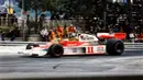 1970-1979: Era 1970an menjadi perpindahan drastis menuju ke balap global. Mobil-mobil mulai menganut mesin turbocharger yang lebih efisien. Sebelum era ini, balap formula lebih terfokus untuk pembalap dan tim. Memasuki medio 70an, kesenangan penonton juga mulai menjadi fokus penyelenggara. On board camera dan computerized timing membuat F1 menyenangkan untuk ditonton. Beberapa pembalap terkenal era ini antara lain Niki lauda, Mario Andretti, James Hunt, dan Ronnie Peterson. (Foto: McLaren M23/Source: goodwood.com)