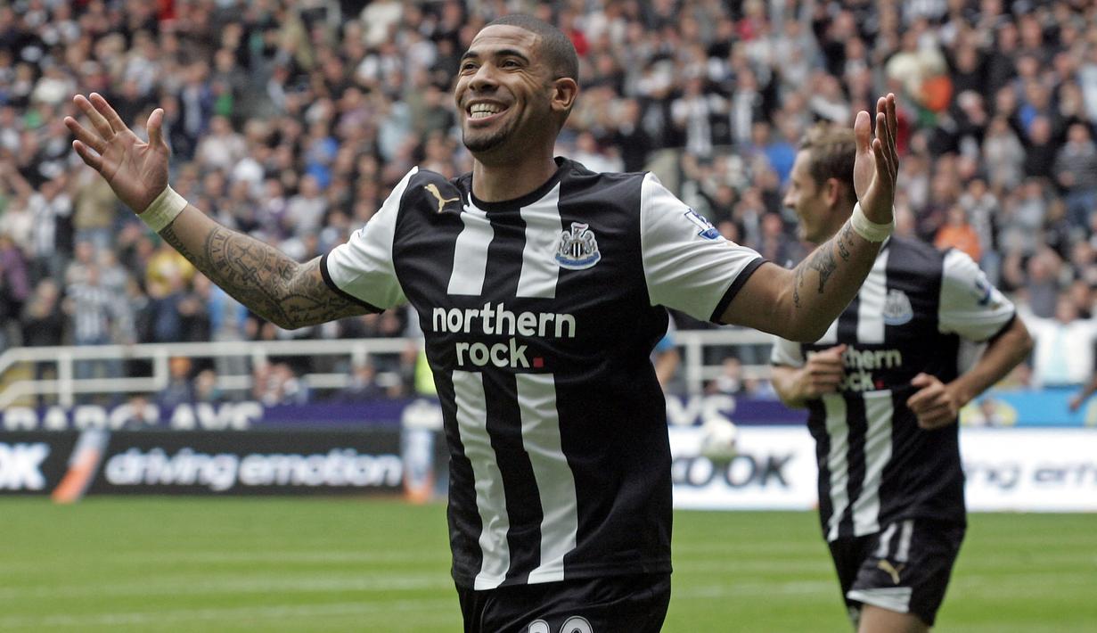 Leon Best yang telah pensiun pada akhir Januari 2018 bersama Charlton Athletic tercatat satu kali mencetak hattrick di Premier League bersama Newcastle United yang dibelanya selama 2,5 musim mulai tengah musim 2009/2010 hingga akhir musim 2012/2013. Hattrick dicetaknya pada pekan ke-22 musim 2010/2011 saat menang 5-0 atas West Ham United. (AFP/Iain Buist)