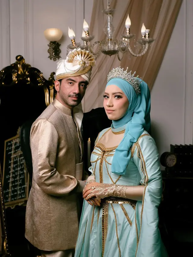 7 Potret Prewedding Reza Zakarya dan Amira, Usung Konsep Aladdin