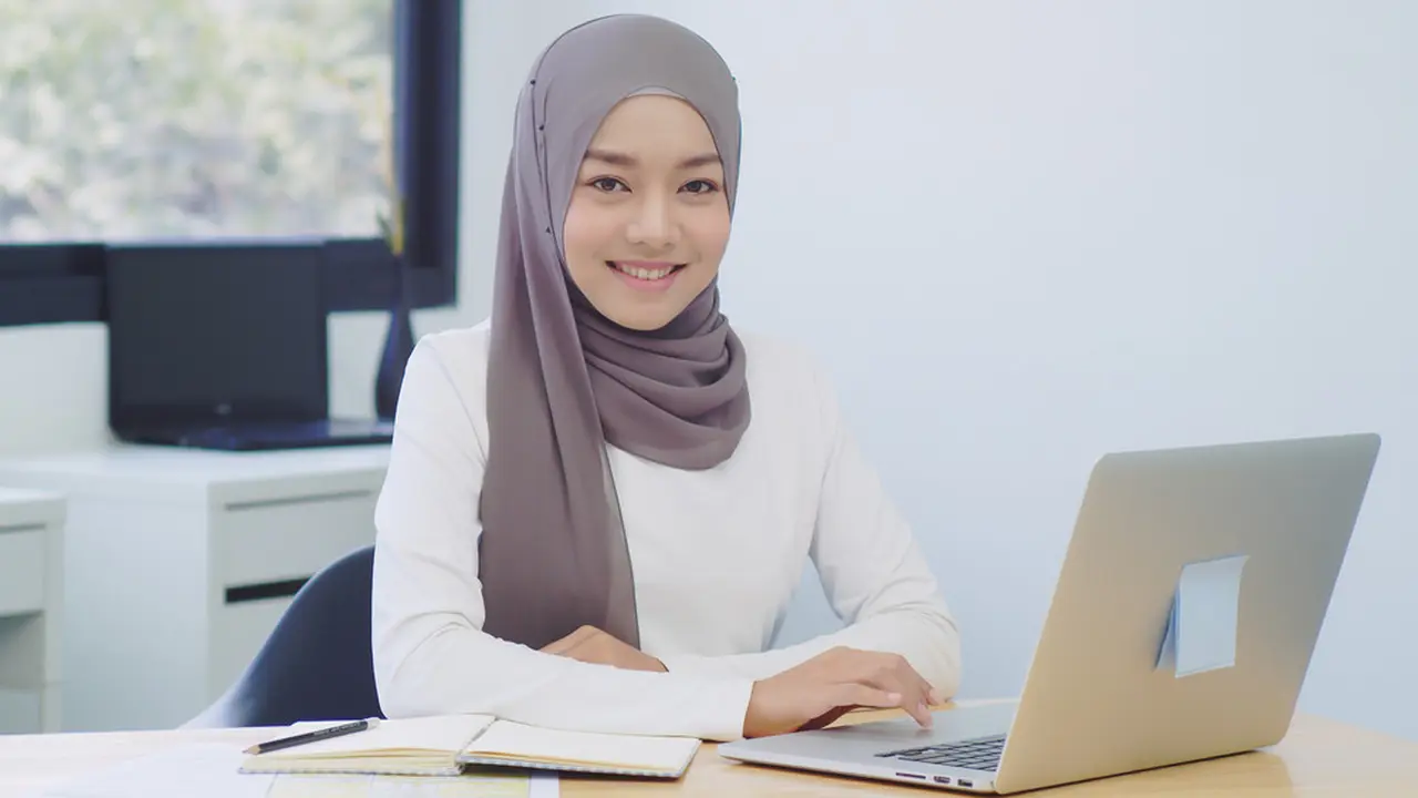 Rangkaian Produk Make Up Praktis Buat Wanita Aktif Masa Kini