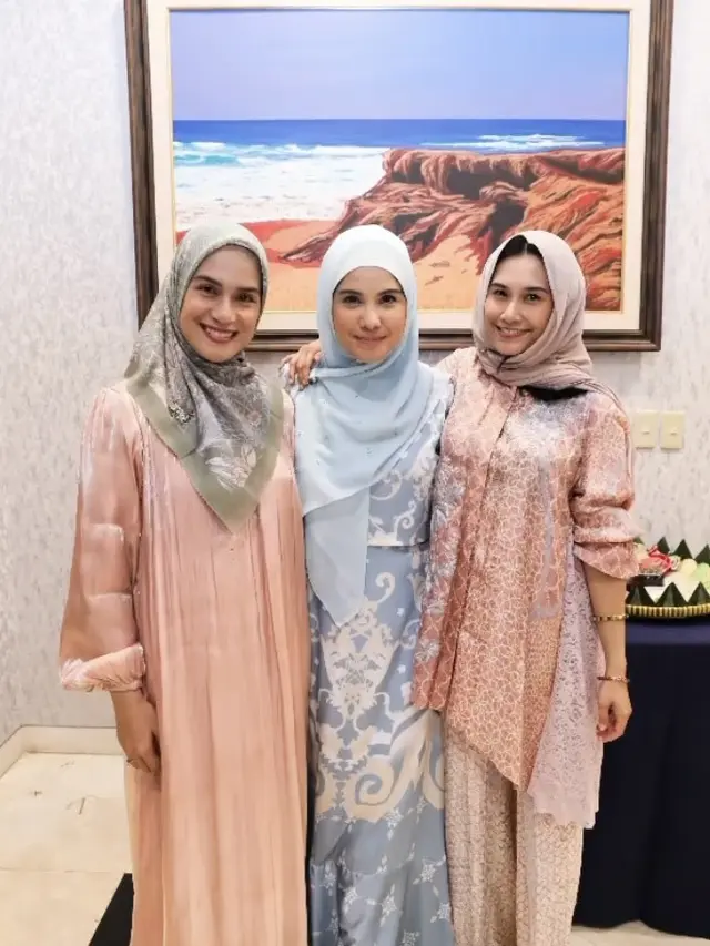 Gaya Annisa Pohan Selama Ramadan Setelah Berstatus Ibu Menteri. [@annisayudhoyono]