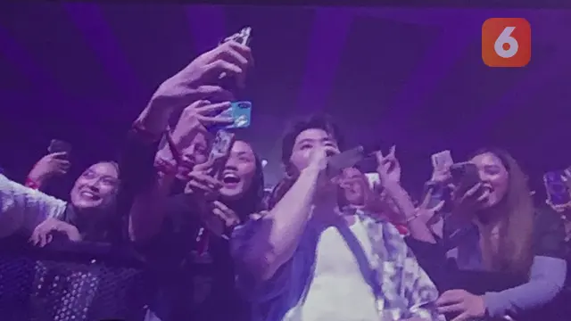 B.I tampil totalitas dalam konser HYPE UP 2024 Jakarta. (Liputan6.com/Jihan Rafifah)