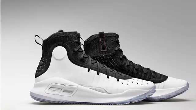 Sepatu Curry 4