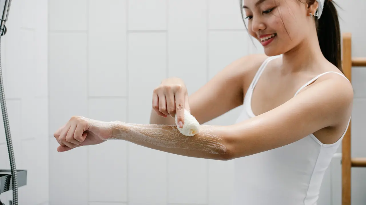 Mulai dari Mandi, Langkah Awal Menjaga Kulit Tubuh Tetap Sehat