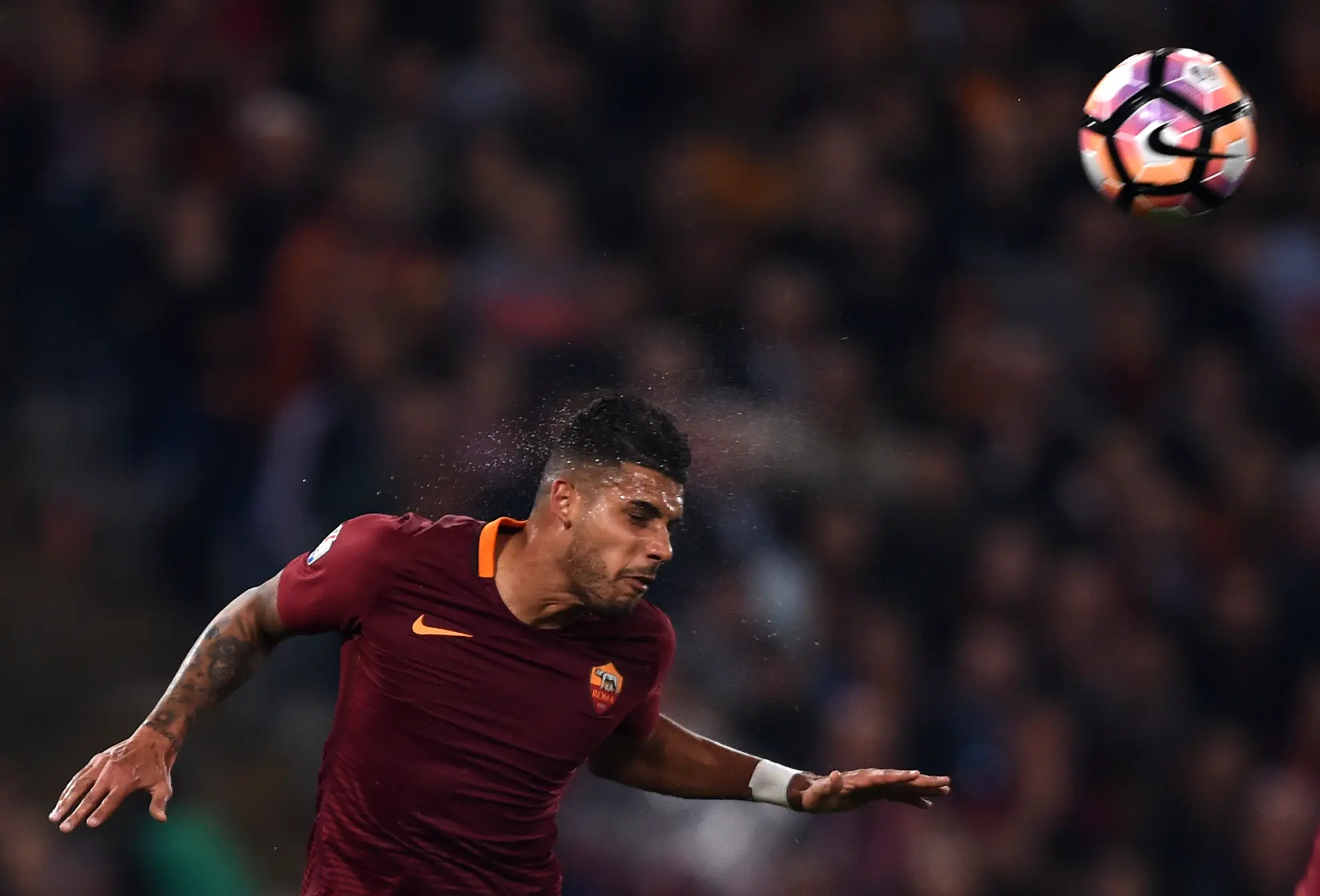 Bek AS Roma asal Brasil, Emerson Palmieri. (AFP/Filippo Monteforte)