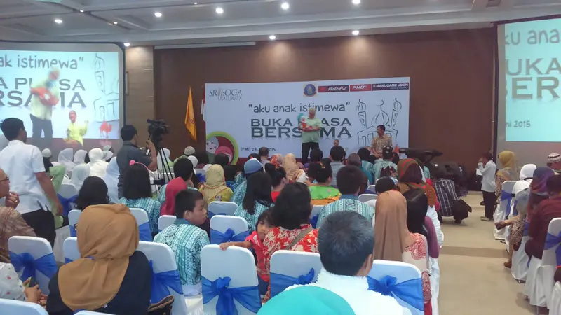 Serunya Buka Puasa Bersama Anak Disabilitas