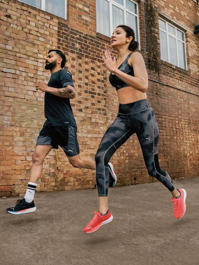 Nikahi Atlet Kriket, Ini 6 Potret Mesra Anushka Sharma dan Virat Kohli