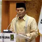 Wakil Ketua MPR Hidayat Nur Wahid memberi sambutan dalam diskusi Ambassador Talks di Fraksi PKS, Kompleks Parlemen, Jakarta, Selasa (17/4). Diskusi membahas penanganan pengungsi di negara konflik dan pengaruhnya secara global. (Liputan6.com/JohanTallo)