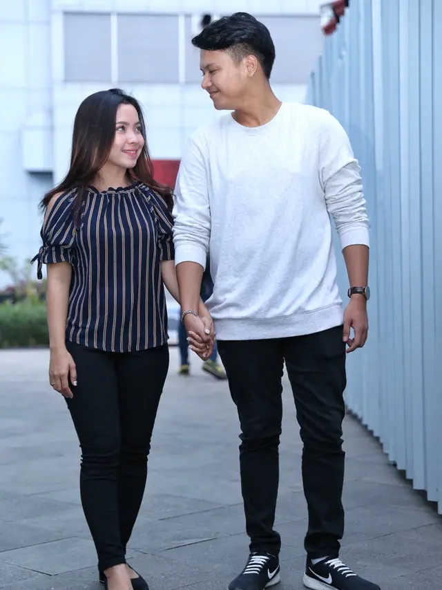 [Bintang] Ilham Smash dan Istri