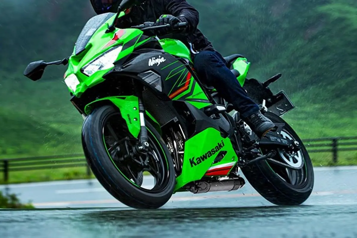 NINJA ZX-25R