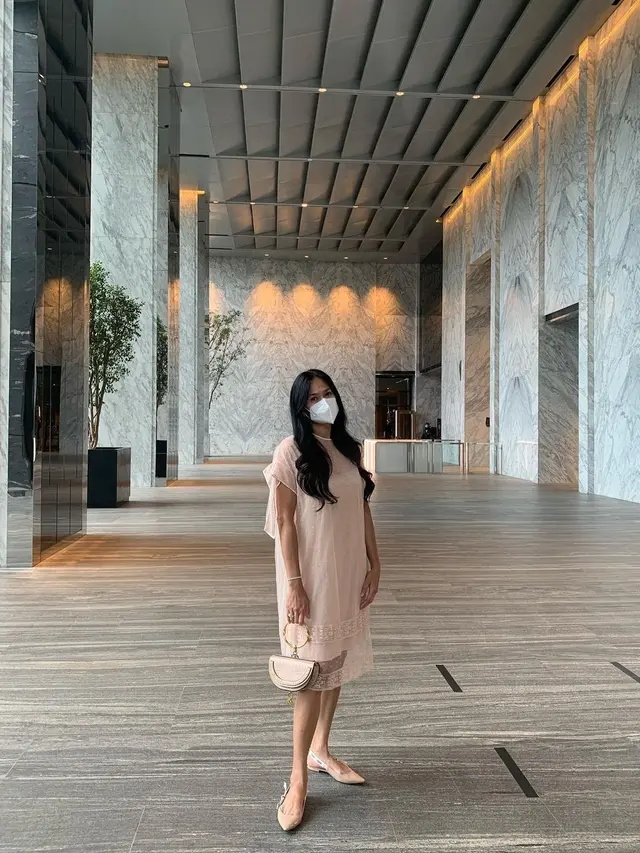 Genap Berusia 53 Tahun, Ini 7 Pesona Donna Harun yang Tetap Awet Muda