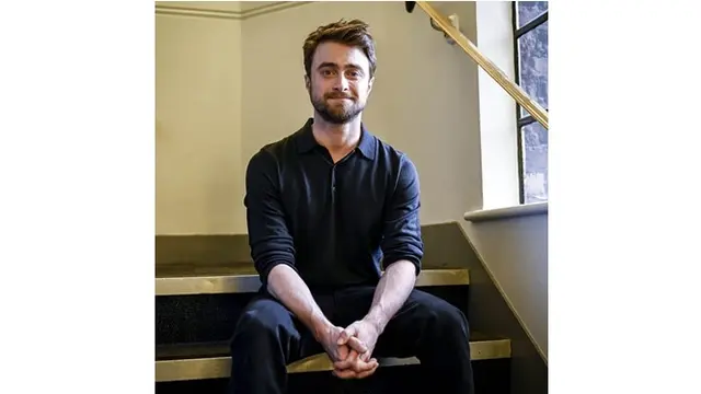 Daniel Radcliffe 'Harry Potter' Dikabarkan Positif Corona, Ini 6 Potret Terbarunya