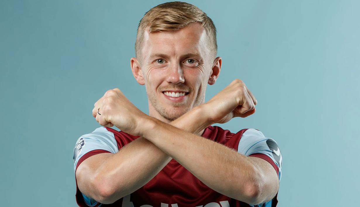 Sebagai salah satu klub semenjana di Liga Inggris, West Ham United nyatanya banyak dihuni para pemain lokal Inggris dari musim ke musim. Dari beberapa pemain lokal Inggris yang pernah didatangkan The Hammers, 5 pemain berikut masuk dalam daftar lima pembelian termahal The Hammers sepanjang sejarah. (whufc.com)