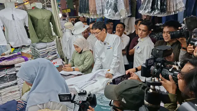 Menteri Keuangan, Purbaya Yudhi Sadewa mengunjungi Pasar Tanah Abang Blok A, Senin, (9/3/2026). (Foto: Liputan6.com/Arief RH)