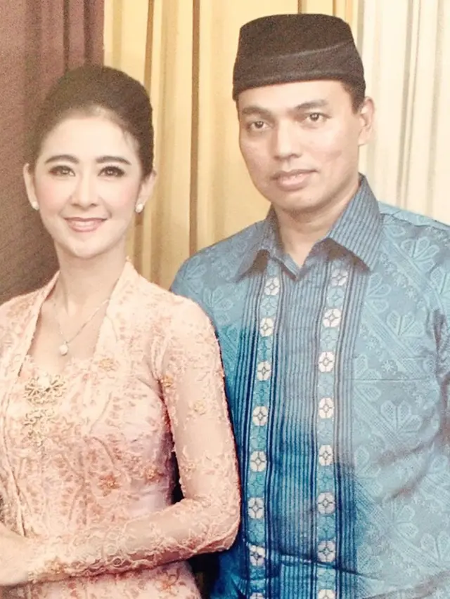 6 Pesona Uut Permatasari Saat Pakai Kebaya, Anggun dan Berkarisma