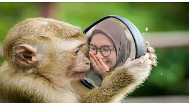 Wanita Ini Minta Fotonya Diedit Biar Berdua, 6 Hasilnya Bikin Ngakak
