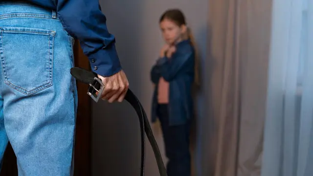 Ilustrasi menghukum anak/freepik.com