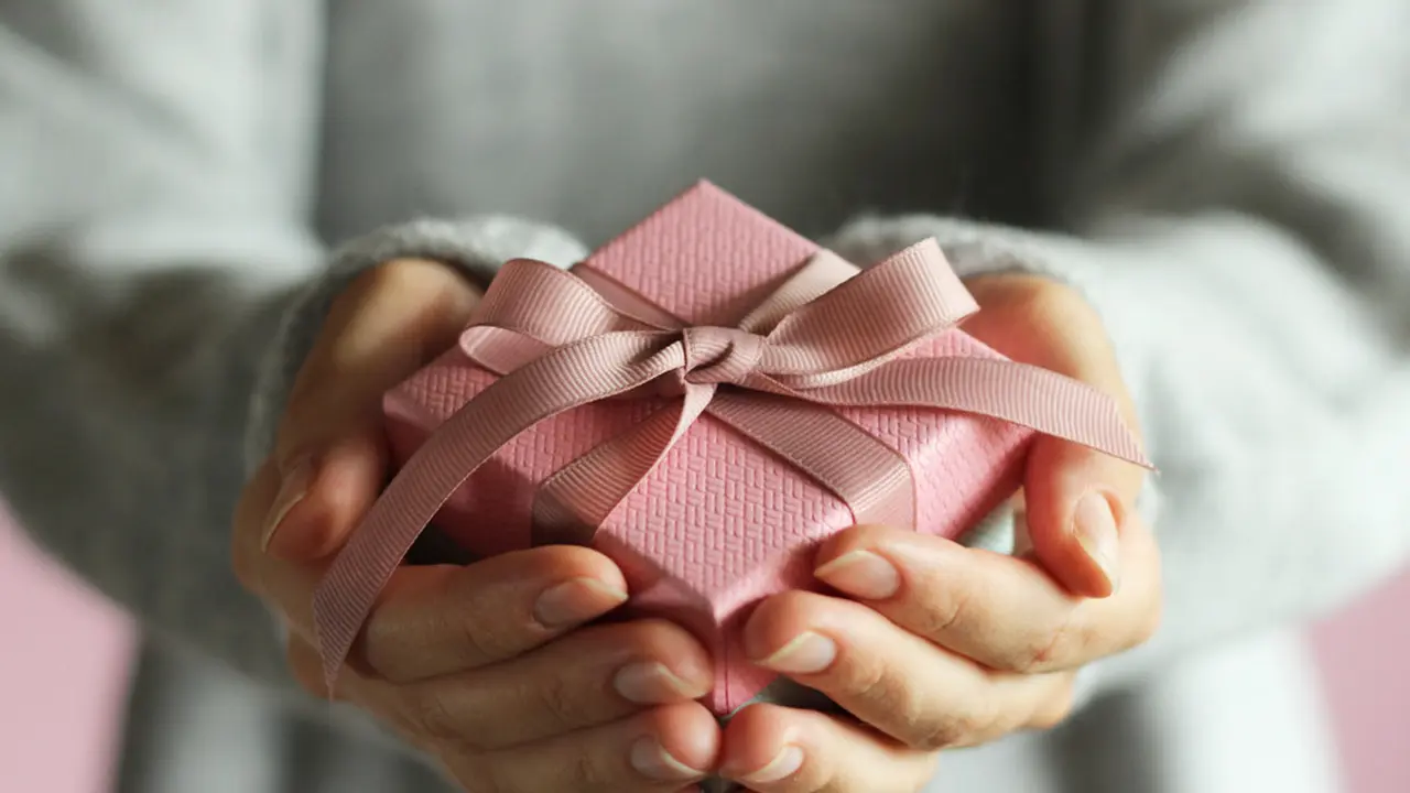 Perhiasan Berlian dan Ide Hadiah untuk Si Sagitarius yang Dikenal Positive Person