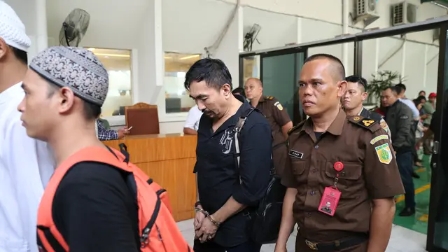 [Bintang] Aa Gatot Brajamusti