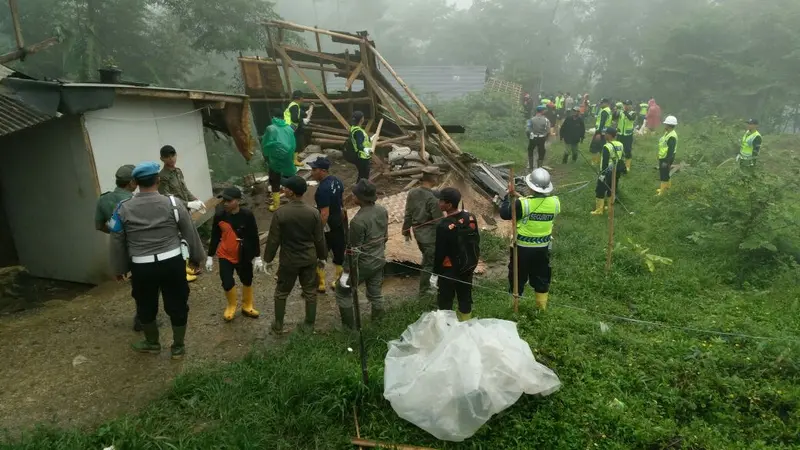 Penambang Emas Liar Gunung Pongkor