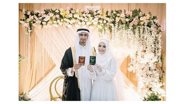 Tengah Tren, 6 Seleb Ini Sudah Lebih Dulu Nikah di KUA