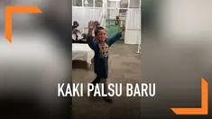 Ahmad Sayed Rahman, harus bertahan hidup hanya dengan satu kaki. Namun, ia berkesempatan untuk mendapatkan kaki palsu baru dari ICRC atau Komite Palang Merah Internasional. Begini reaksinya ketika mendapatkan kaki palsu baru. Bikin haru!