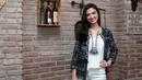 Terlibat membintangi film Surga yang Tak Dirindukan 2, Raline Shah mengakui banyak mendapatkan pelajaran soal agama. Raline yang bersekolah di luar negeri sejak kecil, mengatakan kurang mendapatkan ilmu agama. (Deki Prayoga/Bintang.com)