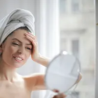 Selain untuk estetika, perawatan kulit wajah juga berfungsi untuk menjaga kesehatan kulit.(Foto: Pexels/Andrea Piacquadio)