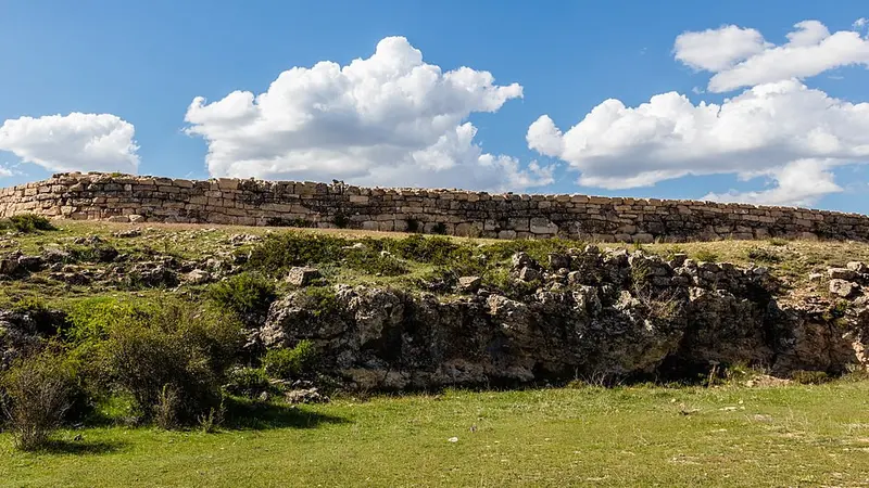 Castil de Griegos (wikimedia commons)