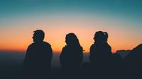 6 Arti Mimpi Bertemu Teman Lama yang Sudah Meninggal, Pertanda Baik? (Pixabay)